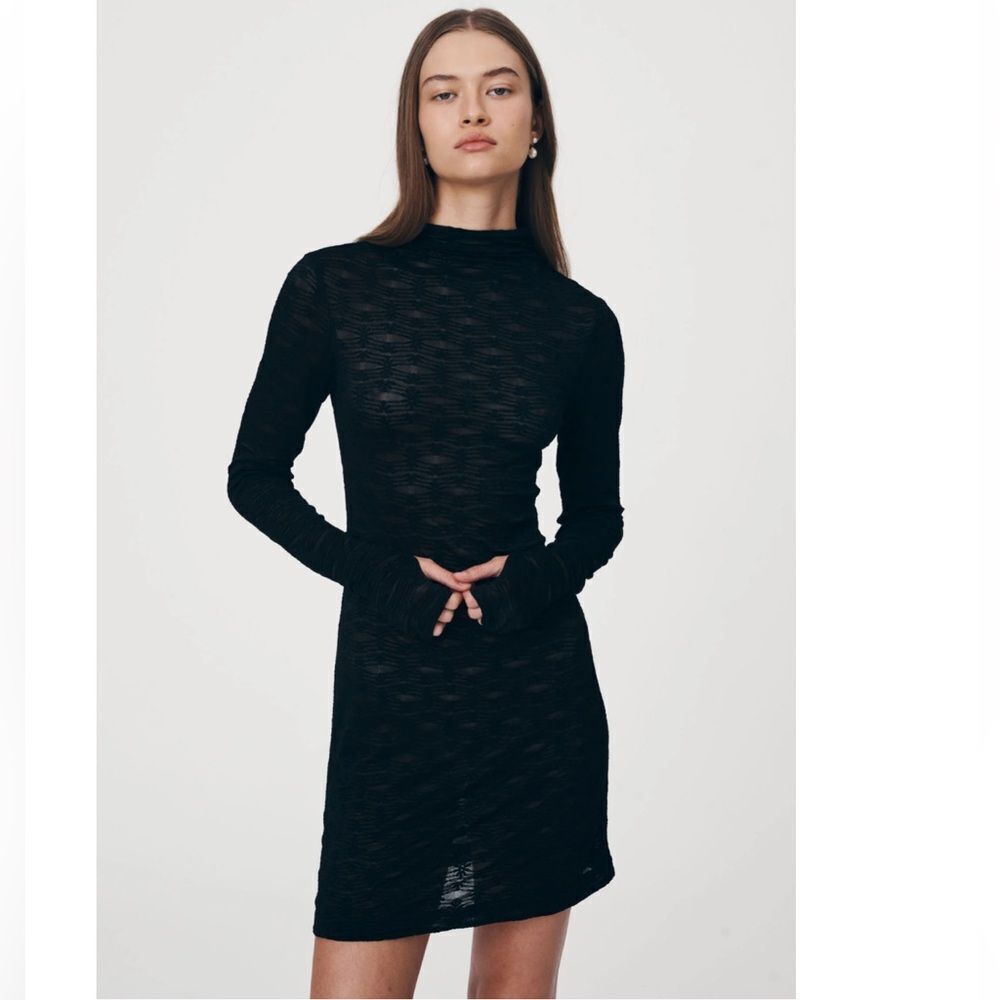 ROWIE GALO FLOWER LACE MINI DRESS
